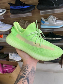 Tênis Yeezy Boost 350